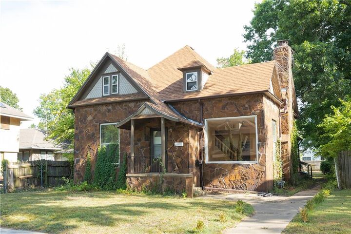 Property Photo: 1621 Appleton Street KS 67357