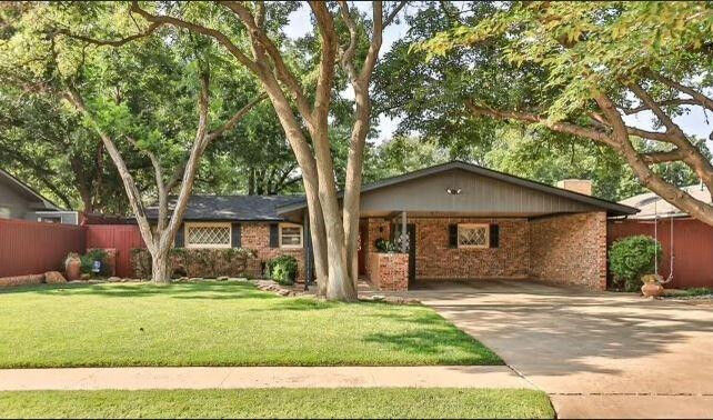 Property Photo: 3211 38th Street TX 79413