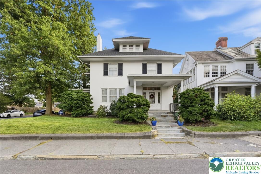 Property Photo: 804 W Broad Street PA 18951