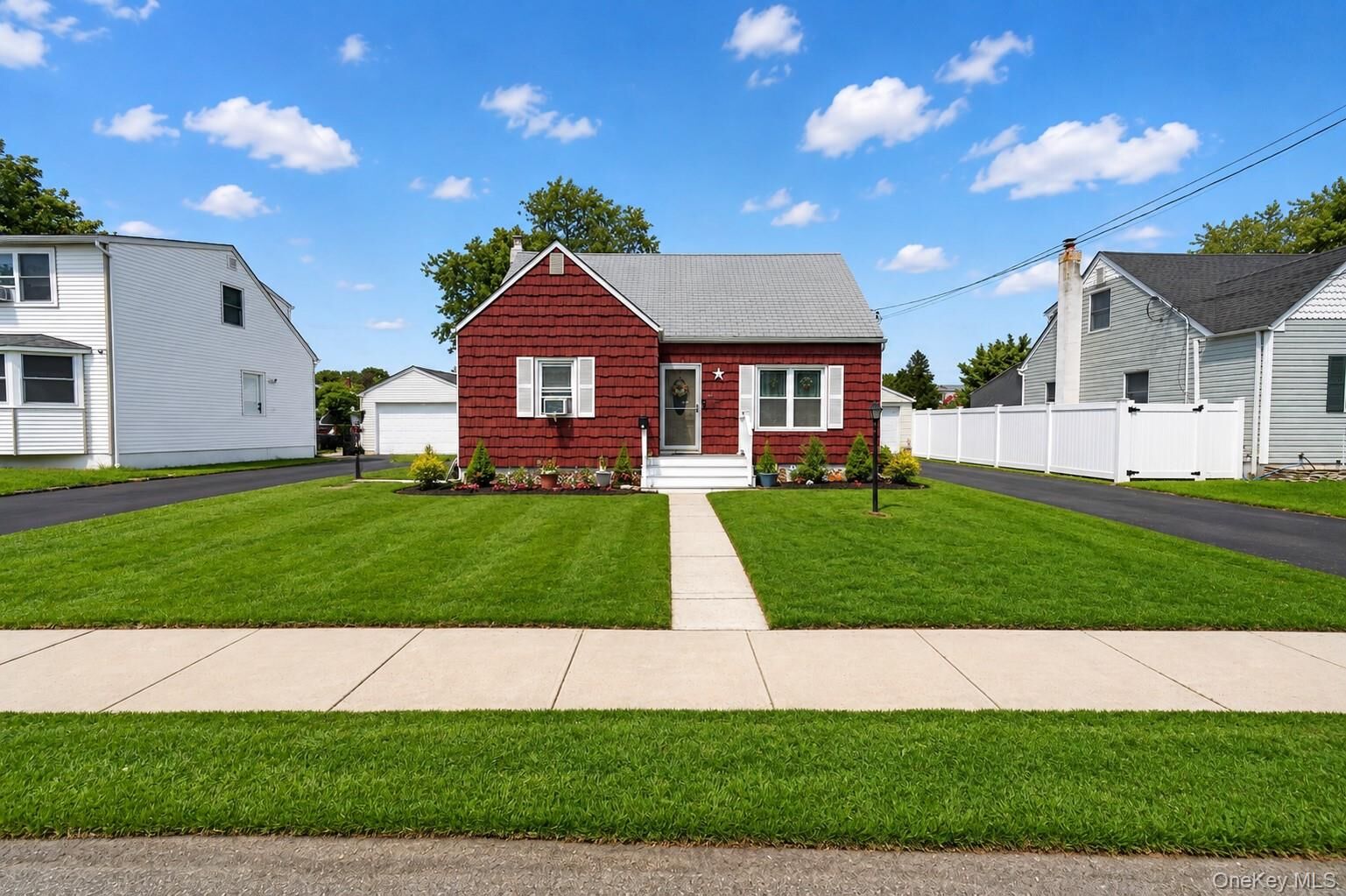 Property Photo: 17 Heathcote Road NY 11757