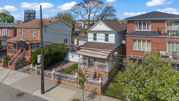 Property Photo:  1549 E 96th Street  NY 11236 
