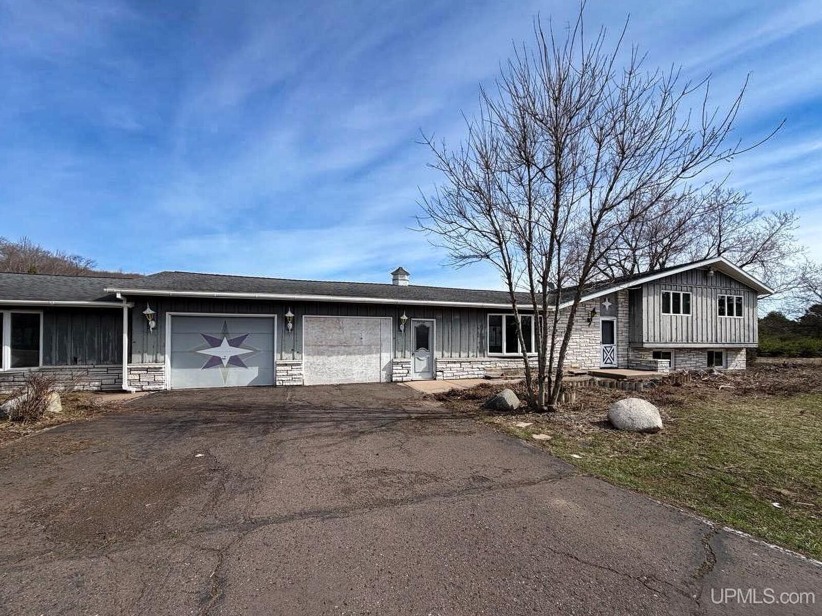 Property Photo: 7730 E US Highway 2 Highway MI 49911