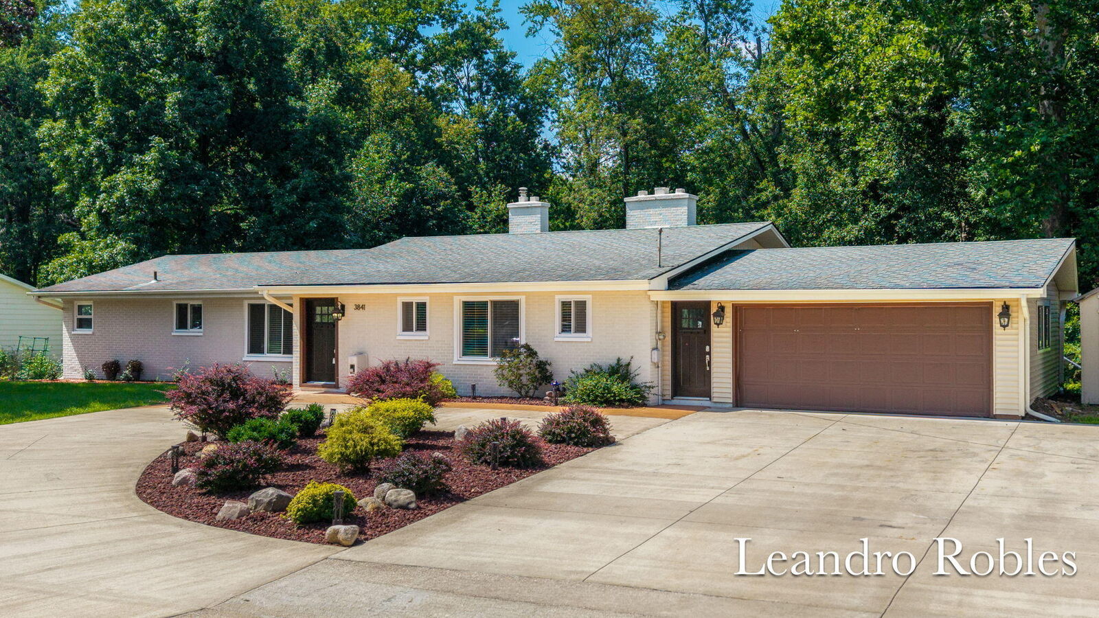 Property Photo:  3841 Wedgewood Drive SW  MI 49519 