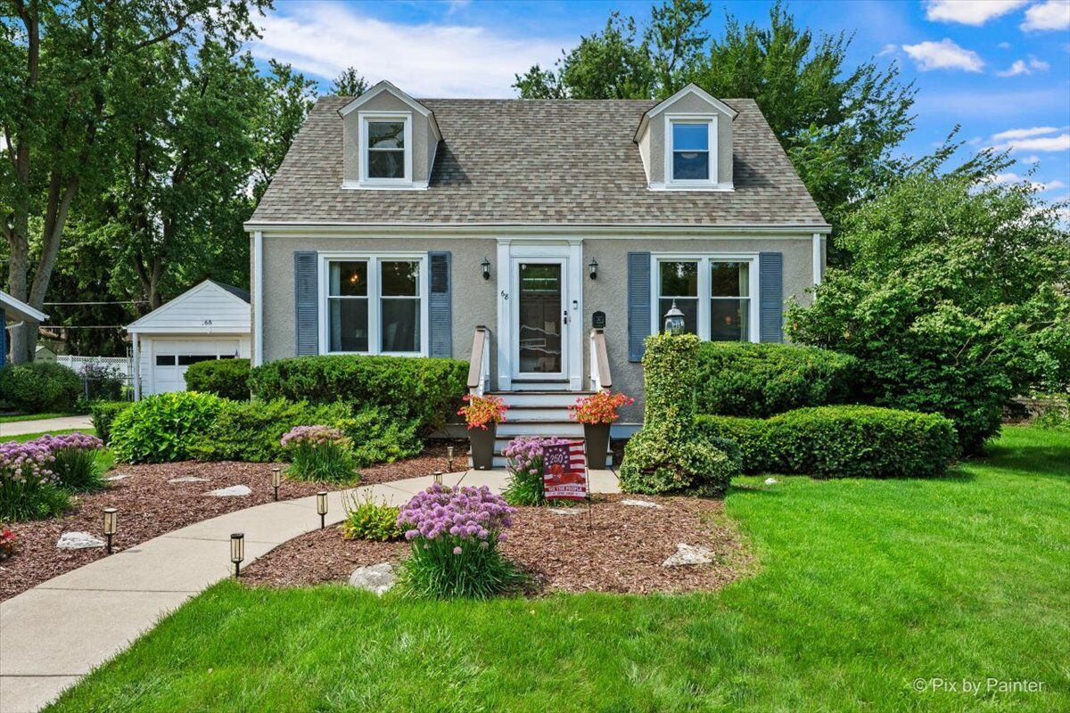 Property Photo:  68 S 3rd Avenue  IL 60148 