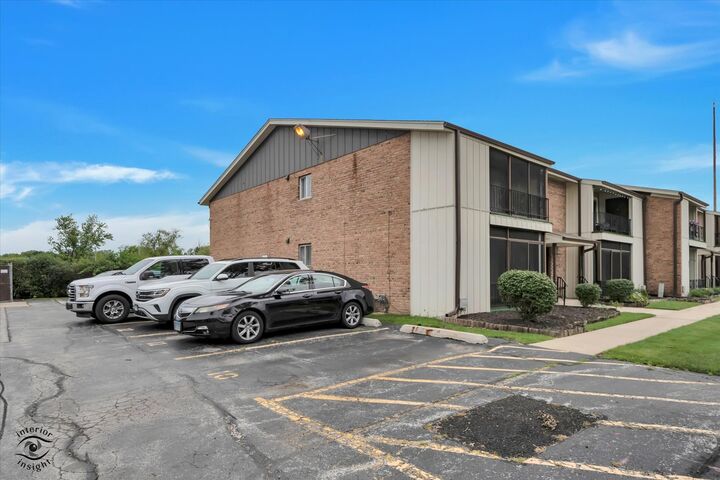 Property Photo: 17713 Harlem Avenue 15 IL 60477