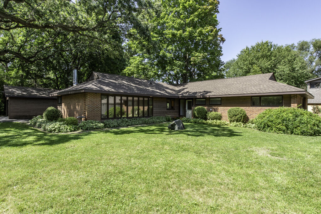 Property Photo:  37696 N North Avenue  IL 60087 