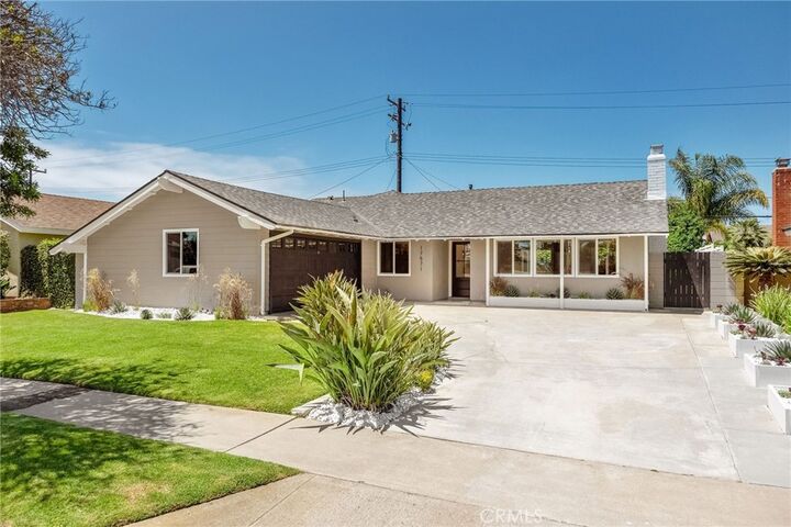 Property Photo:  17571 Wrightwood  CA 92649 