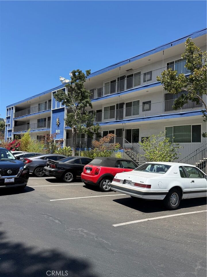 Property Photo:  801 E 1st Street 10  CA 90802 