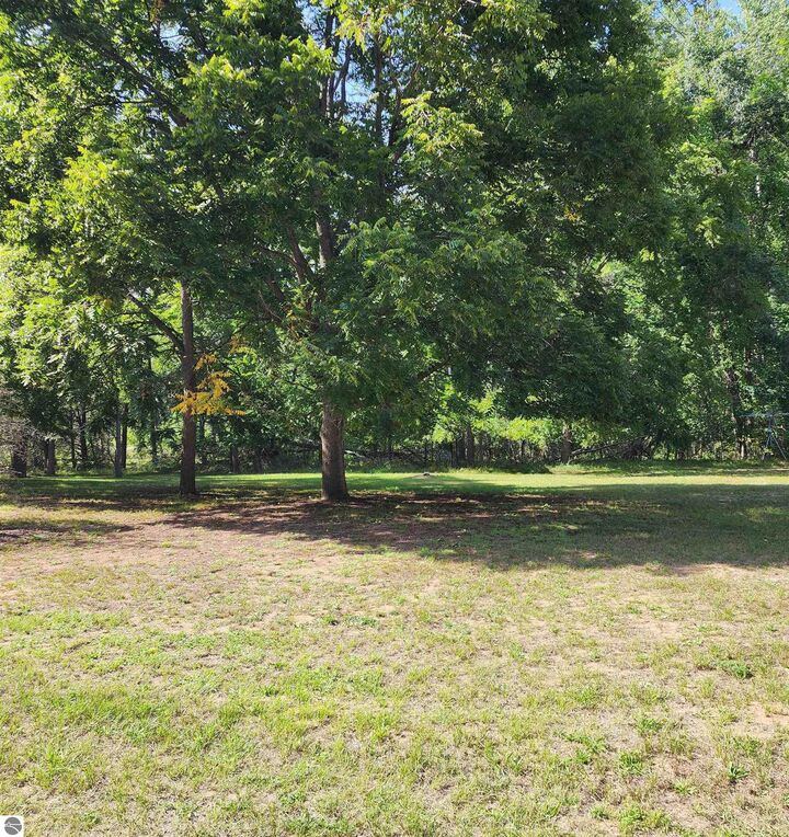 Property Photo:  3560 Pine Tree  MI 48893 