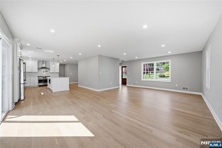Property Photo:  182 W Grand Avenue  NJ 07656 