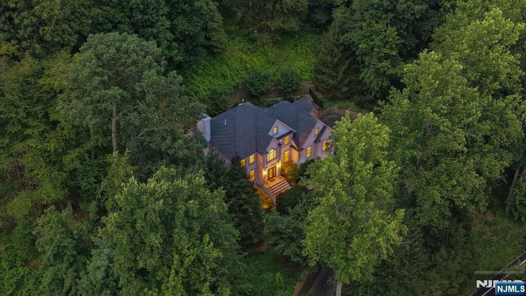 Property Photo:  189 Western Avenue  NJ 07960 