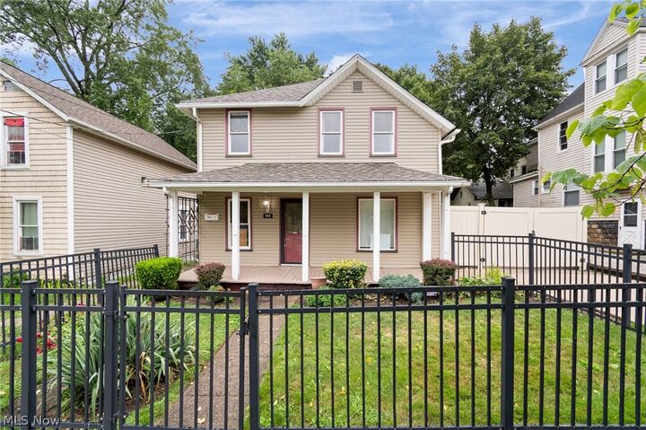 Property Photo:  543 Allyn Street  OH 44311 