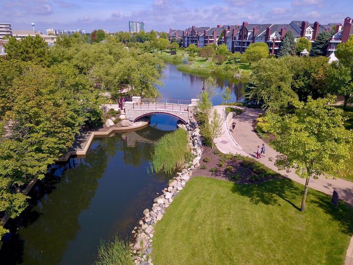 Property Photo:  7400 Edinborough Way 5204  MN 55435 