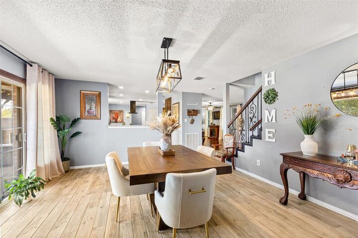 Property Photo:  2924 Jamestown Drive  TX 75098 