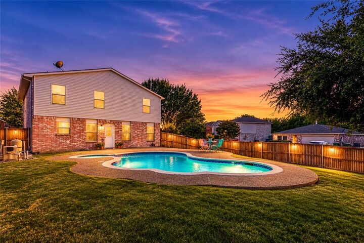Property Photo:  1301 Mill Crossing  TX 75040 
