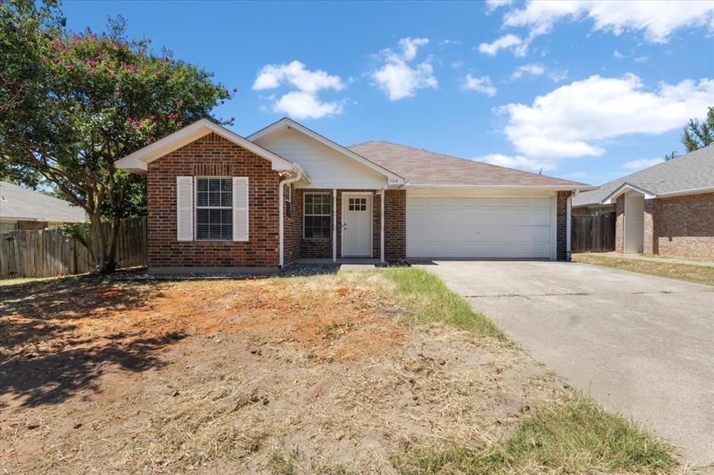Property Photo:  1114 Woodlands Park  TX 75771 