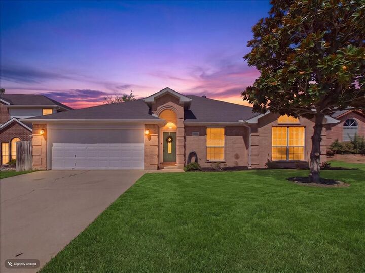 Property Photo:  1104 Brandy Station Road  TX 75052 