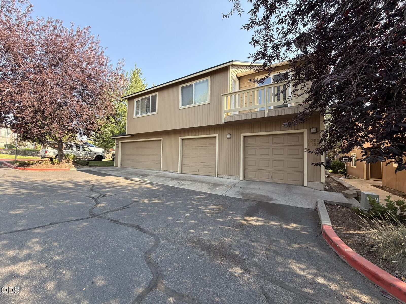 Property Photo:  