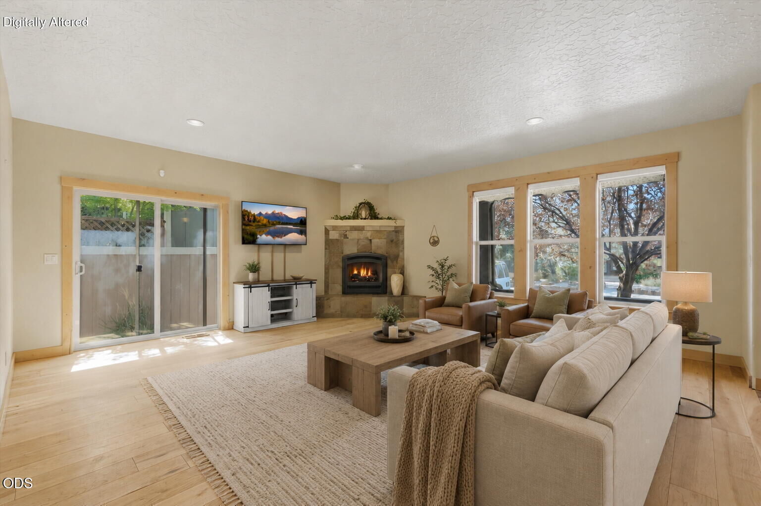 Property Photo:  61390 Merriewood Court  OR 97702 