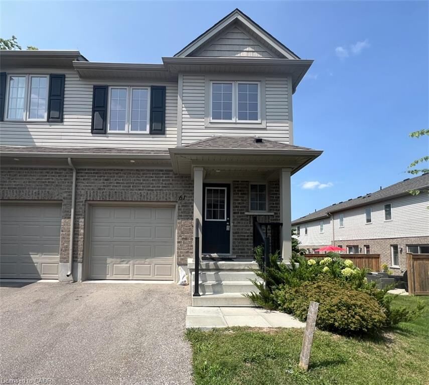 Property Photo:  50 Pinnacle Drive 61  ON N2P 0H8 