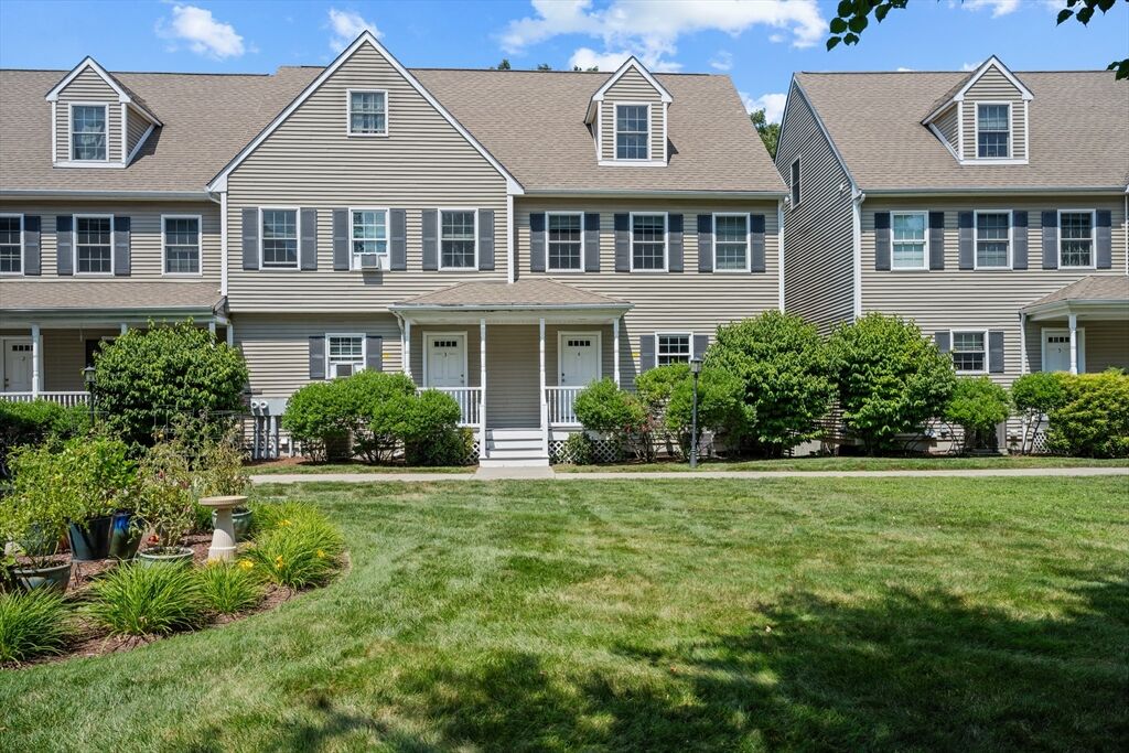 Property Photo:  7 Dewey Street 4  MA 01760 