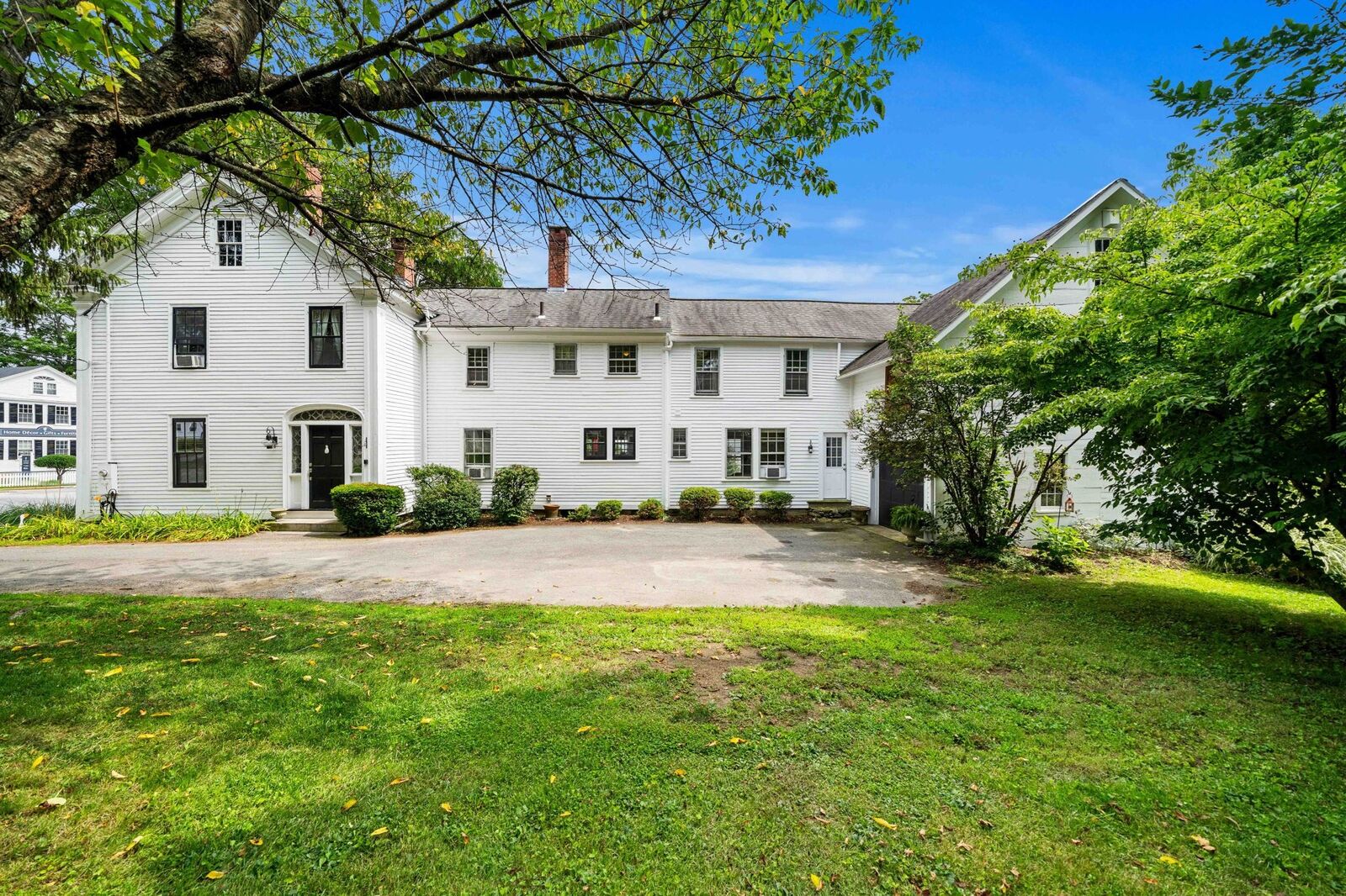 Property Photo:  217 Main St  MA 01450 