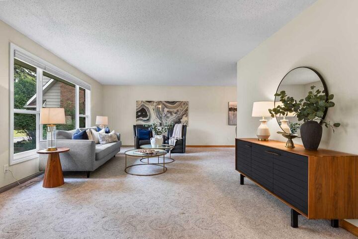 Property Photo:  92 Canova Road SW  AB T2W 2A7 