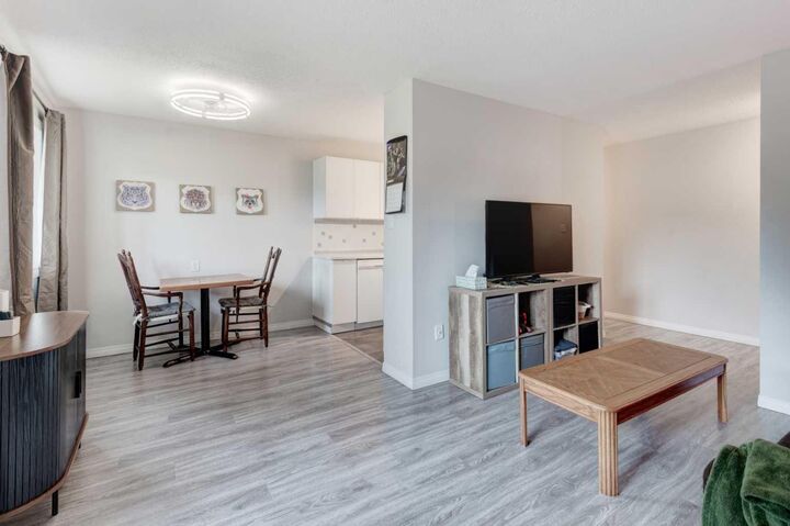 Property Photo: 11620 Elbow Drive SW 811 AB T2W 3L6