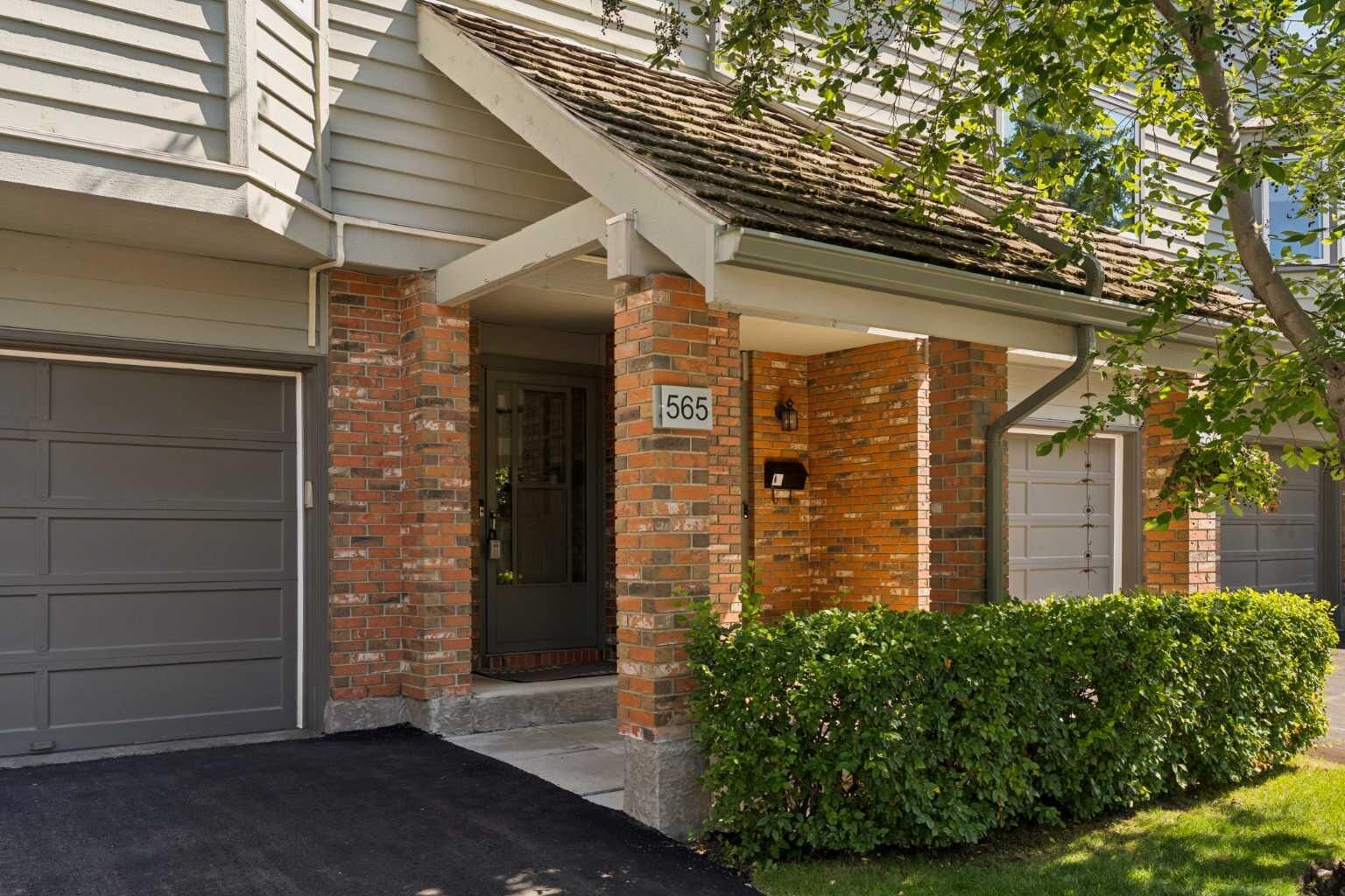 Photo de la propriété:  565 Point McKay Grove NW  AB T3B 5C4 