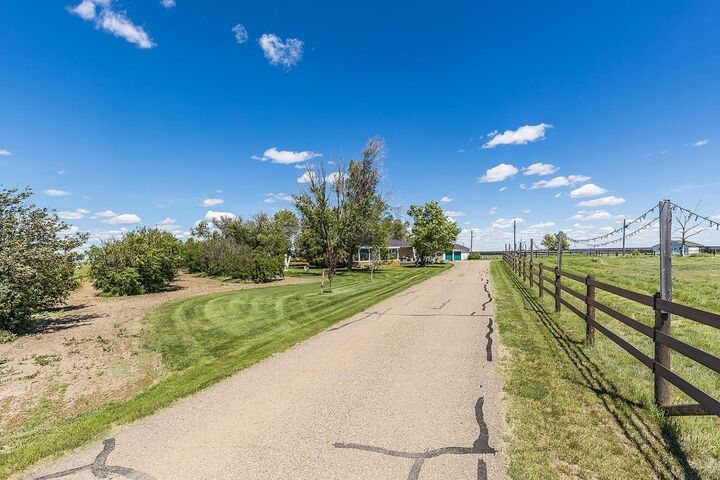Property Photo: 14017 Range Road 65 AB T0J 2P0