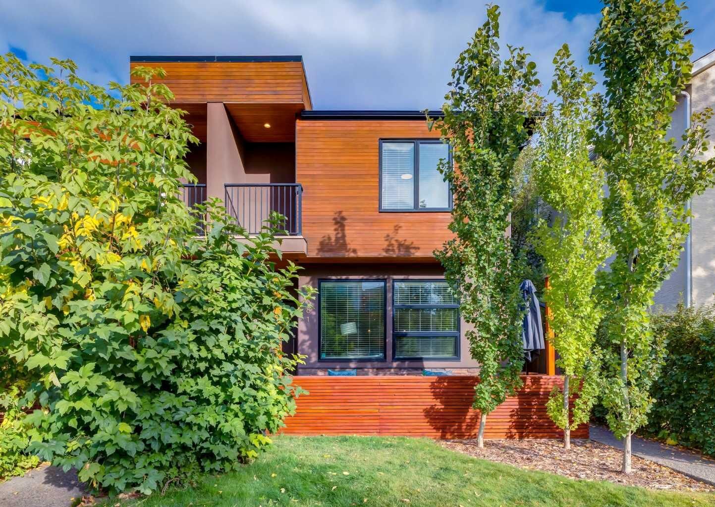 Property Photo:  1938 33 Street SW 1  AB T3E 2S5 
