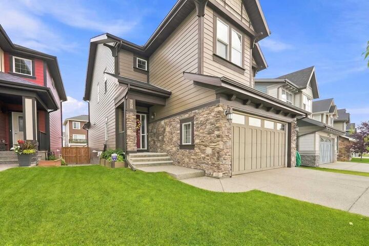 Property Photo:  72 Sundown Way  AB T4C 2M4 