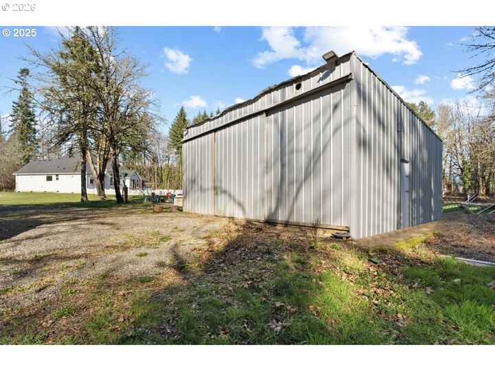 Property Photo:  8811 NE 212th Ave  WA 98682 