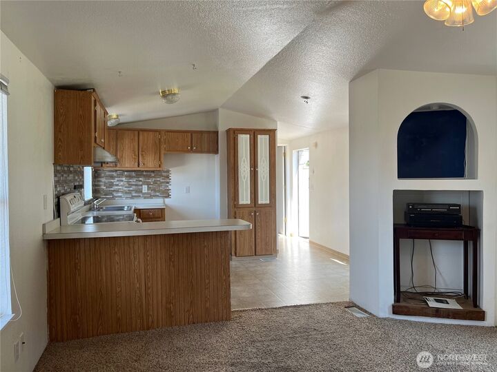 Property Photo:  23811  101st Avenue E 16  WA 98338 