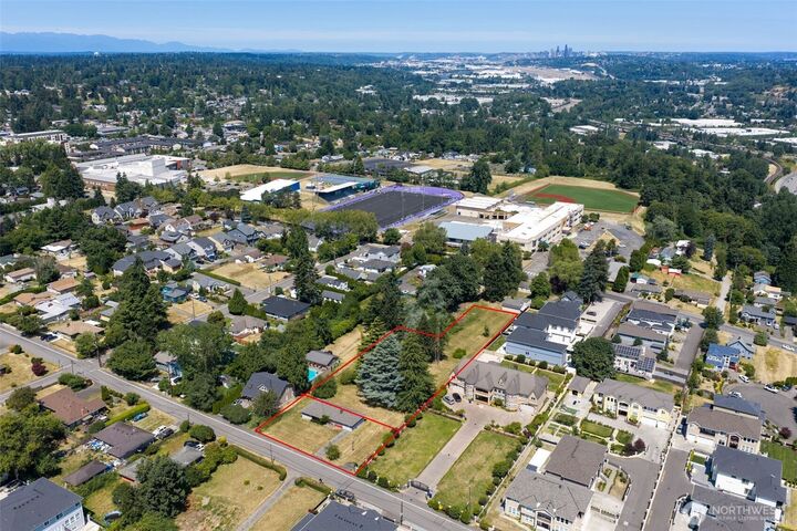 Property Photo: 4624 S 146th Street WA 98168