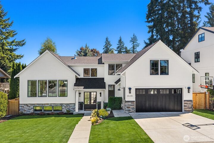 Property Photo:  1628  184th Avenue NE  WA 98008 