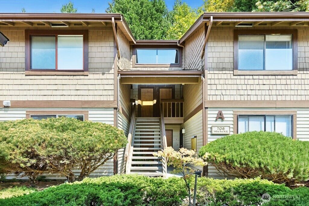 Property Photo:  705  143rd Avenue NE A2  WA 98007 