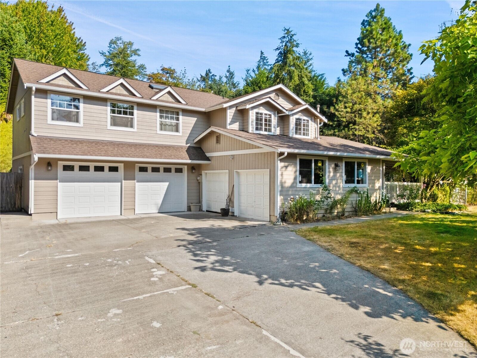 Property Photo:  14205  77th Avenue E  WA 98373 