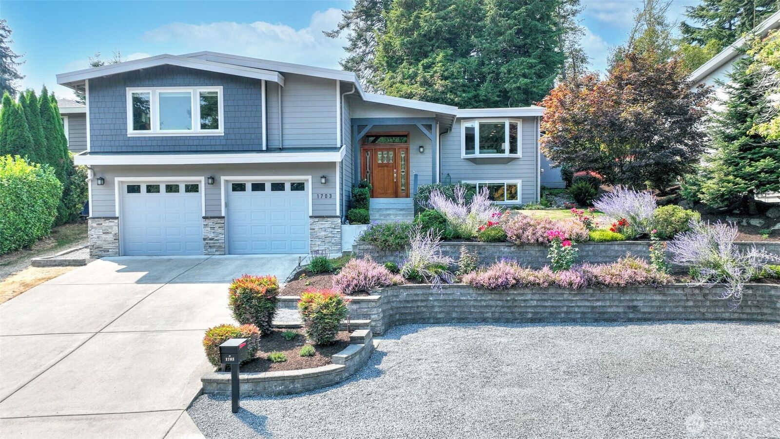 Property Photo: 1703 128th Avenue SE WA 98005