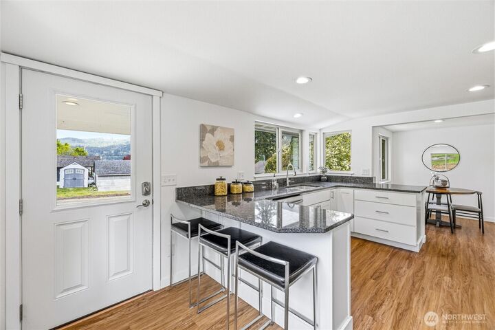 Property Photo:  477 W Lake Samish Drive  WA 98229 