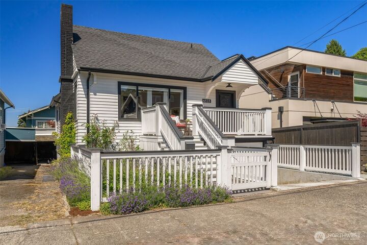 Property Photo:  6525  3rd Avenue NW  WA 98117 
