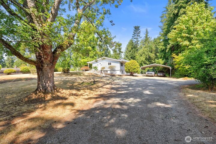 Property Photo: 3741 NW Ridgeway Circle WA 98312