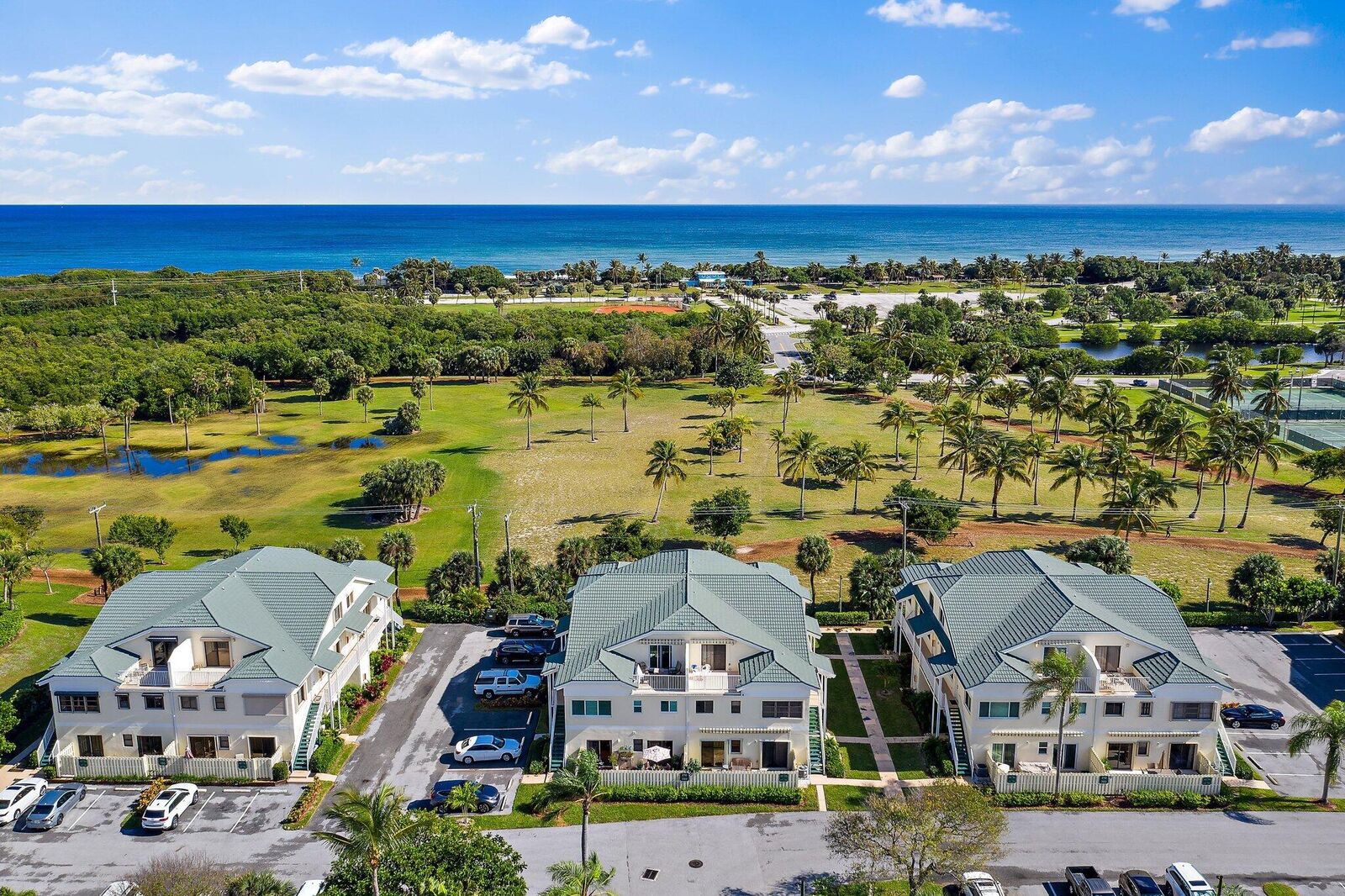 Property Photo:  350 Bella Vista Court N 50  FL 33477 