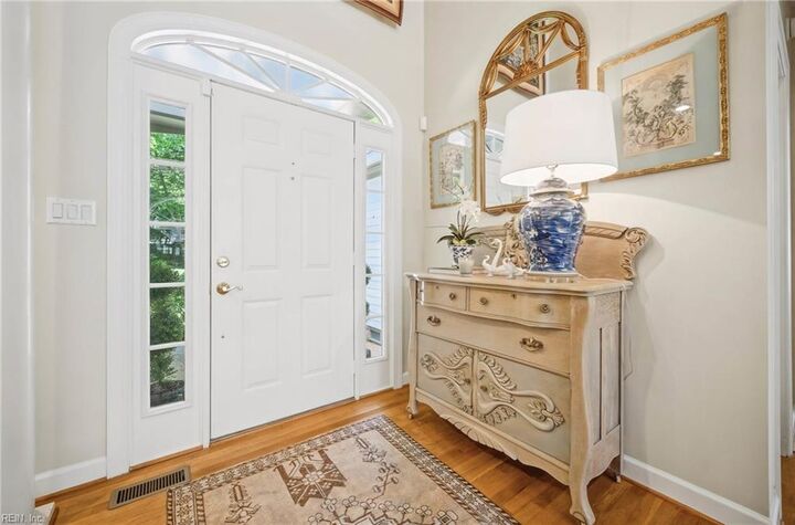 Property Photo:  9 Whitaker Ct  VA 23188 