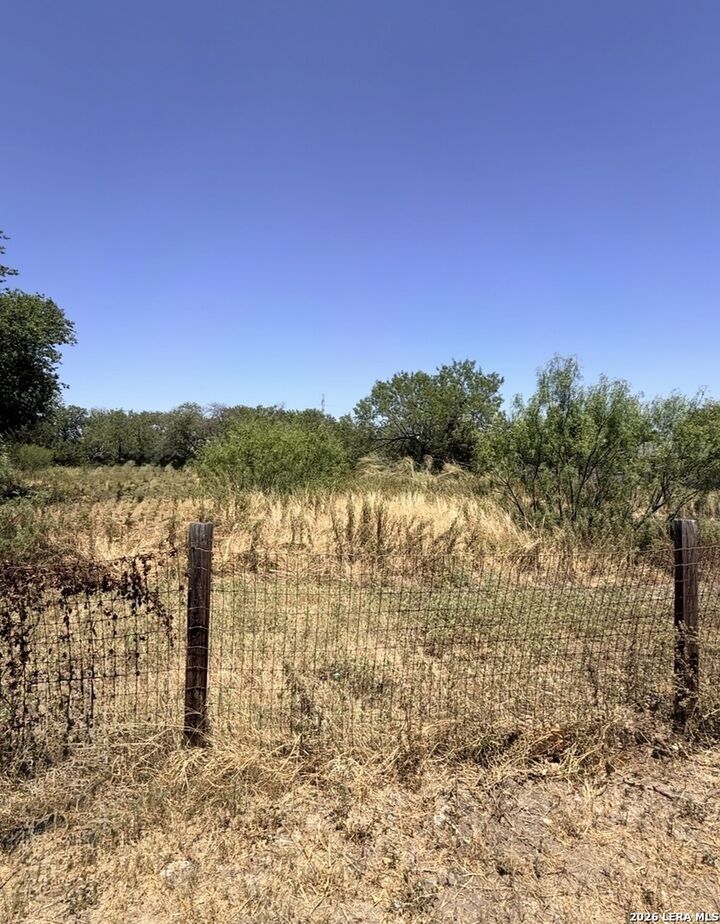 Property Photo:  343 Menefee Blvd  TX 78207 