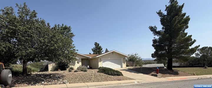 Property Photo:  401 Malachite  NM 88065 