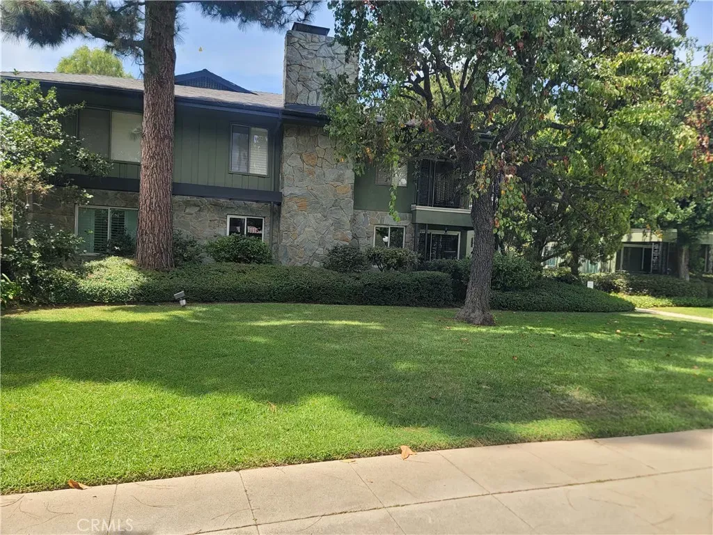Property Photo: 1209 S Orange Grove Avenue CA 91105
