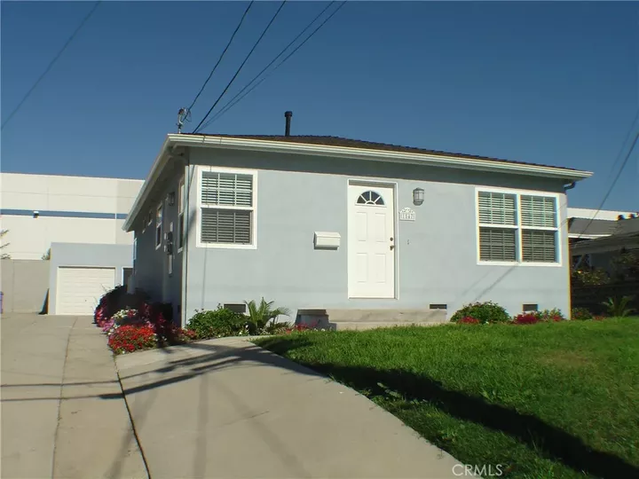 Property Photo:  1547 Del Amo Boulevard  CA 90501 