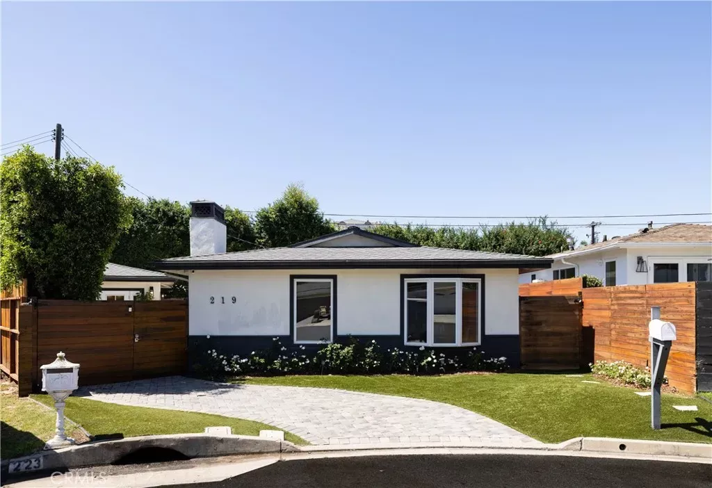 Property Photo:  219 Pauline  CA 92627 