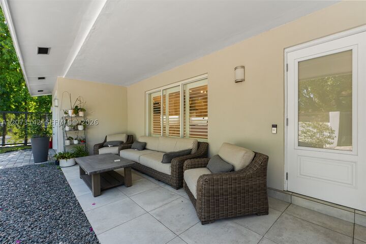 Property Photo: 932 Bird Rd FL 33146